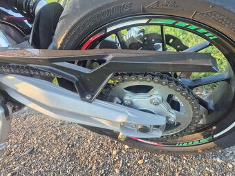 Aprilia Dorsoduro 750 - 7