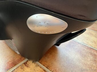 Autosedačka Cybex 0-9 kg a dvě izofix základny - 7