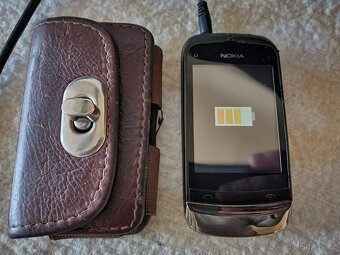 Nokia C2-03 s pouzdrem, nabíječkou. - 7
