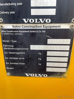 Kolový nakladač Volvo L40B - 7
