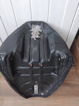 Sedačky na Harley Davidson - 7