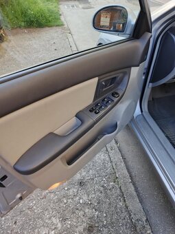 Kia Cerato 1.6 77kw 2004 Benzín - 7