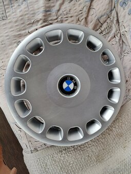 ORIG. POKLICE BMW 15'', POUZE 1 KS, ORIG. Č. 36.13-1 093 3 - 7