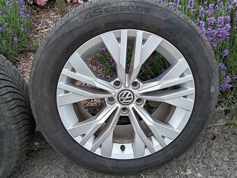 Originál ALU kola VW Passat R17 + pneu - 7