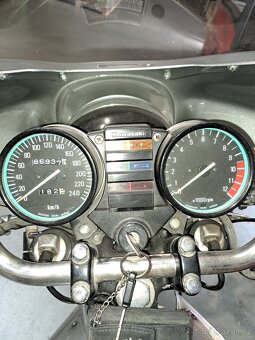 KAWASAKI Z 750 - 7