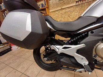 CFMOTO 650 MT Premium 41,5 kw - najeto jen 2700 km - 7