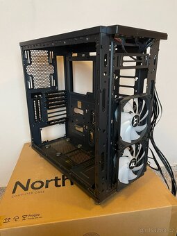 Prodám case ThermalTake View 31 - 7
