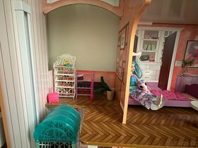 Barbie House - 7