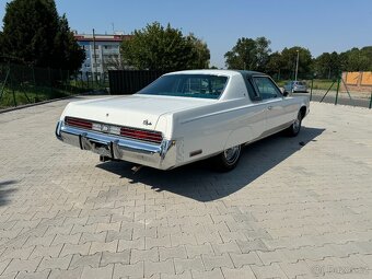 1976 Chrysler Newport - 7