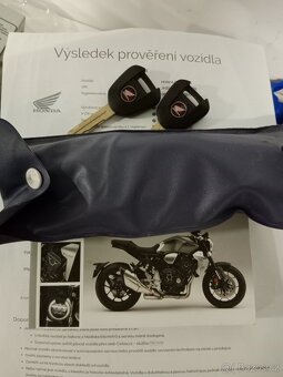 Honda CB1000R - 7