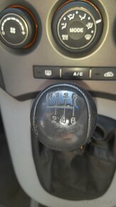 Kia Carens 2.0diesel103kW VELKÉ auto SLEVA - 7