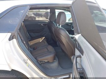 AUDI Q8 - 7