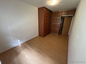 Pronájem bytu 3+kk 84m2; s terasou 100m2, Vladycká, Praha - - 7