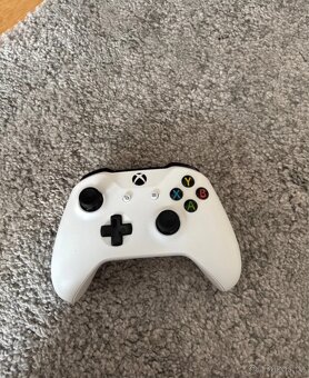 Xbox One S 500gb - 7