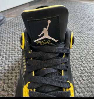 Jordan 4 yellow thunder - 7