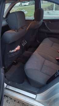 Mercedes-Benz E320 W210 - 7