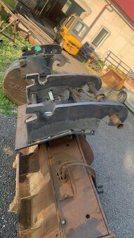 Hydraulická svahová lžíce - 7