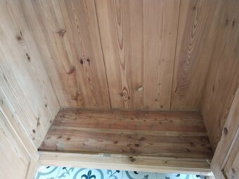 Stará, secesní skříň po renovaci, voskovaná - 7