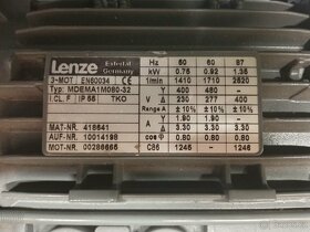 Elektromotor s převodovkou LENZE; 0,75 kW, 403 ot/min, 18Nm. - 7