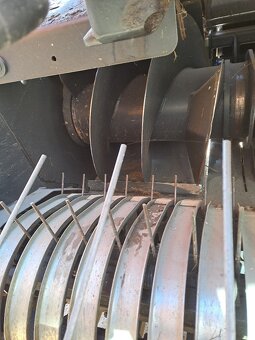 prodej lis Kuhn VB3155 - 7