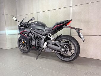 Honda CBR 650 R ABS 2025 - ČR / 1. MAJ / JEN 3284 KM / TOP - 7