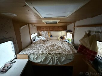 Karavan velký. Papíry. Pojízdný - 7