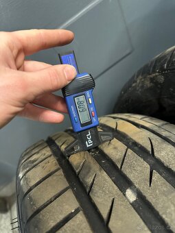 Pneumatiky 235/55R17 - 7