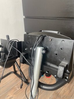 Volant Logitech G29 + pedály + řadící páka + stojan - 7