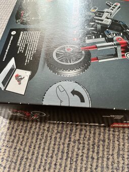 LEGO Technic 42132 Motorka - 7