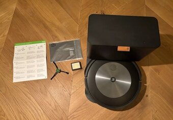 Nový vysavač iRobot Roomba J7+ Combo - 7