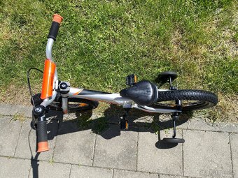 16" dětské kolo Specialized Riprock s alu rámem a kolečky - 7
