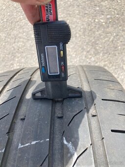 Continental 235/45 R20 V XL - 7