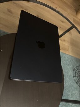 Apple MBA 13.6 Midnight/M2/8C GPU/16GB RAM/256GB jako NOVÝ - 7