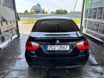 Bmw E90 320i - 7