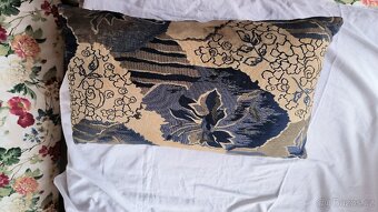 Ruzne dekoracni polstare foto uvnitř - 7