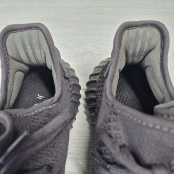 Adidas Yeezy Boost 350 V2 - 7