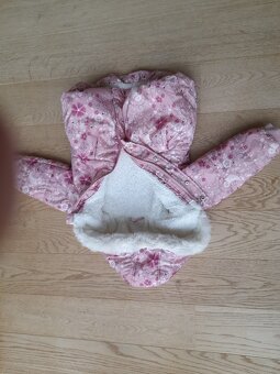 Jarní kabáteky, bundy, teplé vestičky - 7