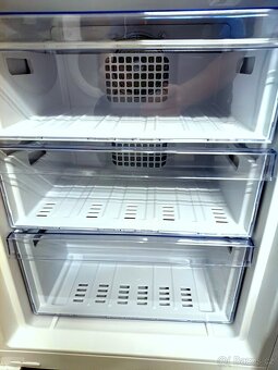 Nová vestavná lednice Beko, 193 cm, ZÁRUKA BCNA306E4SN - 7