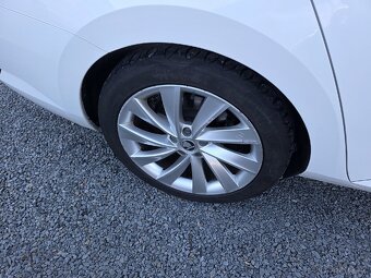 Škoda Superb 1.8 TSI TZ Kamera Led DSG - 7