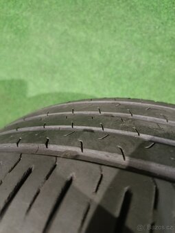 2ks letni 215/55/17 continental - 7