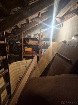 Starožitný nábytek - 7