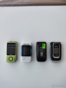 Prodám sadu mobilů Nokia - 7