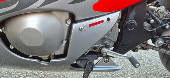 Suzuki GsxF 600 r.v. 2000 - 7