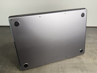 MacBook Pro 16'' 2021 / M1 Pro / 16GB / 512GB SSD - DPH - 7