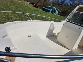 Lod 5.3x2m, doklady, barevny sonar, motor, vlek - 7