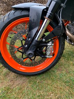 KTM Duke 690R - 7
