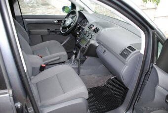 VW TOURAN 1.6MPi 75kW - po 1. majiteli - naj. 110 000km - 7