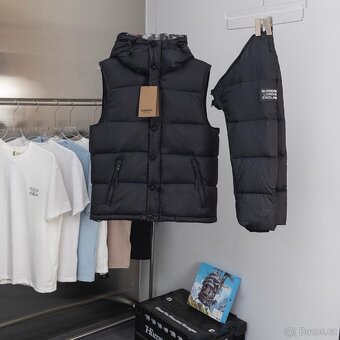 Unisex zimní bunda/vesta značky Burberry vel.XL - 7