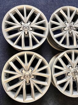 5x114,3 R17 Toyota Corolla Alu disky - NOVÝ STAV - 7