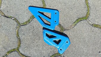 Suzuki GSX-R 750 k1 díly - 7